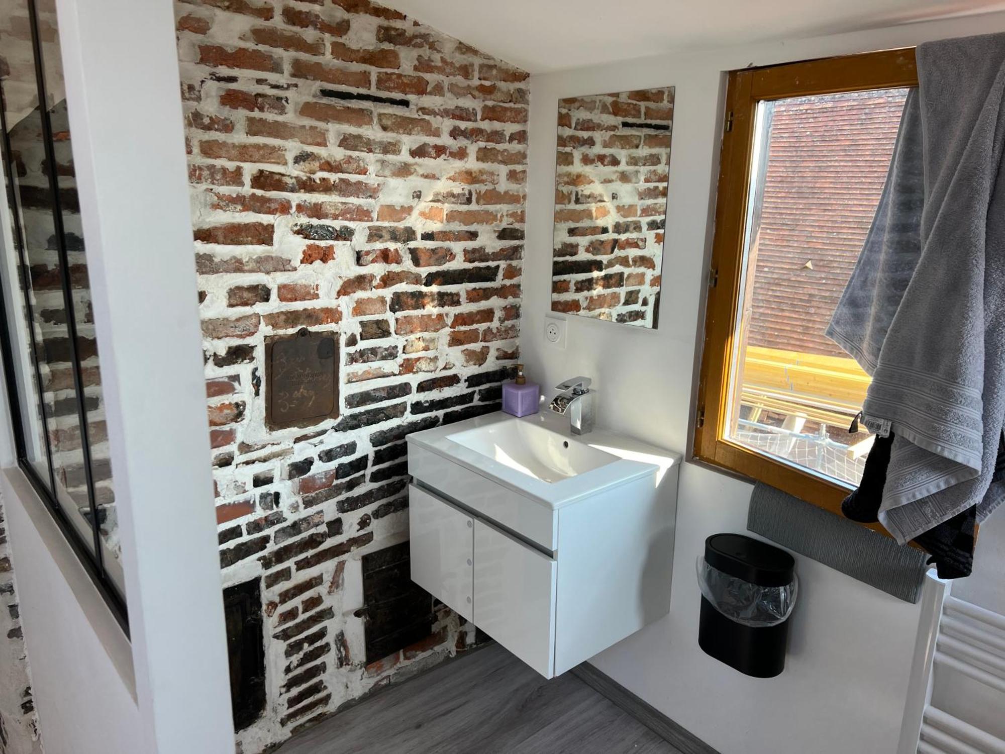 Bellevue Appartement Sous Les Toits Hypercentre Climatise Дол Екстериор снимка